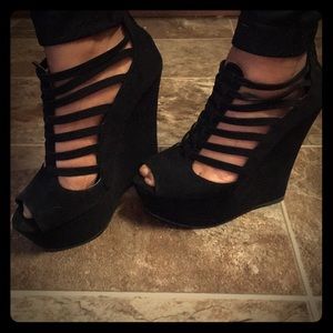 Basically brand new Qupid wedges.